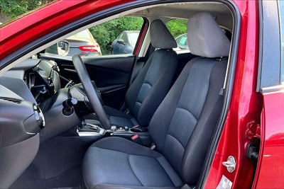 2020 Toyota Yaris Hatchback LE