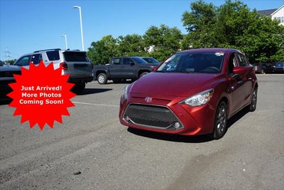 2020 Toyota Yaris Hatchback LE