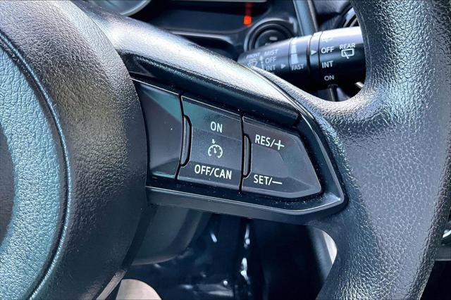 2020 Toyota Yaris Hatchback LE