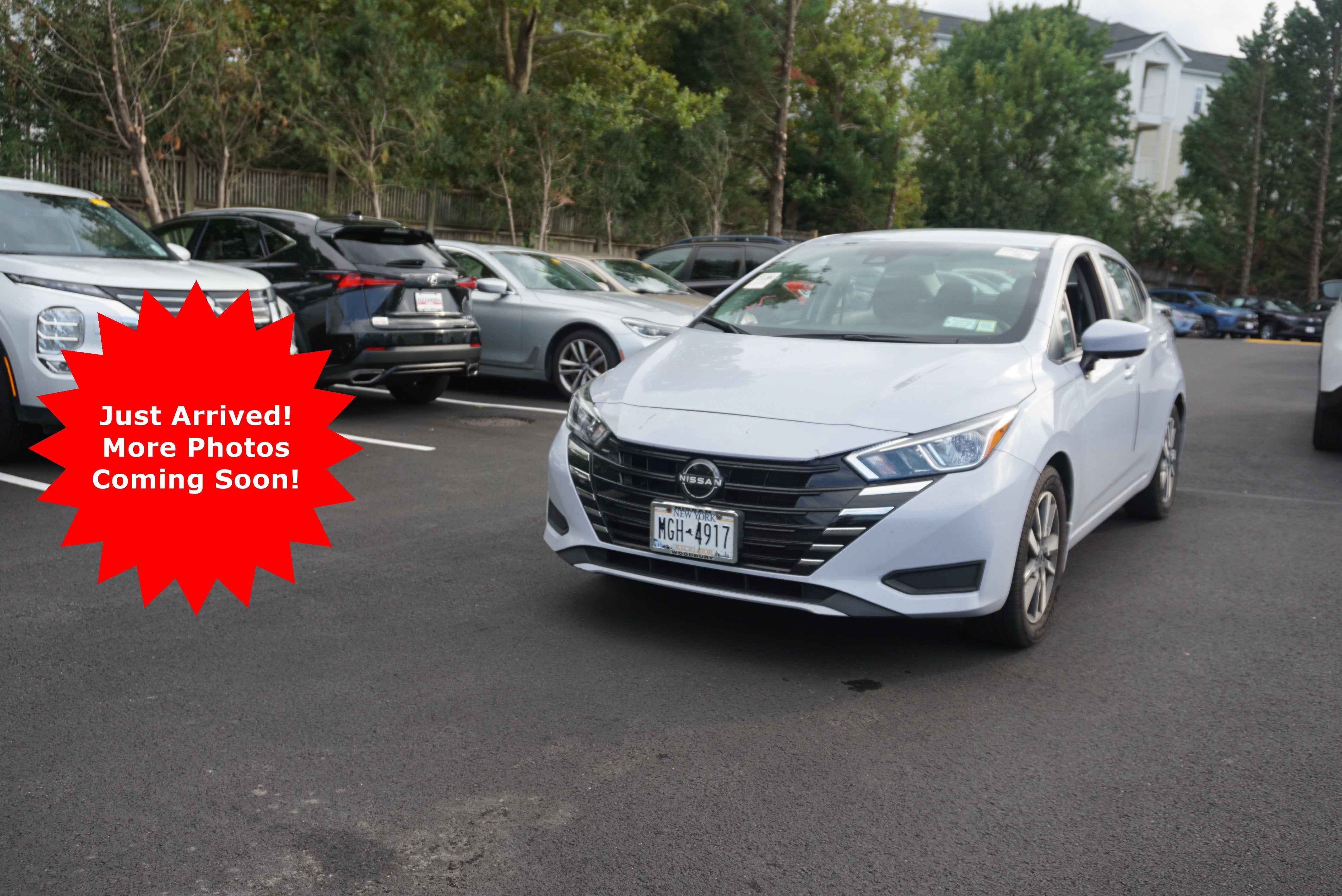 2023 Nissan Versa SV