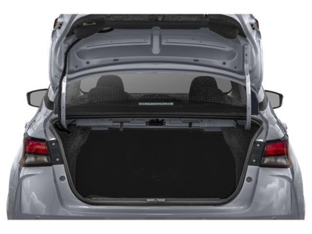 2023 Nissan Versa SR