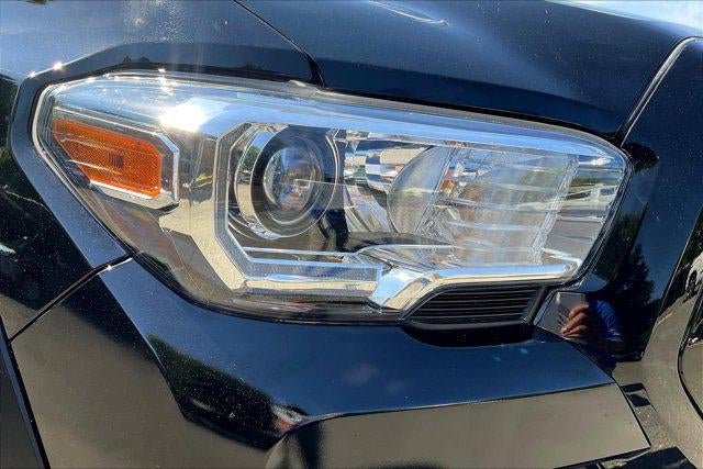 2022 Toyota Tacoma 4WD TRD Off Road