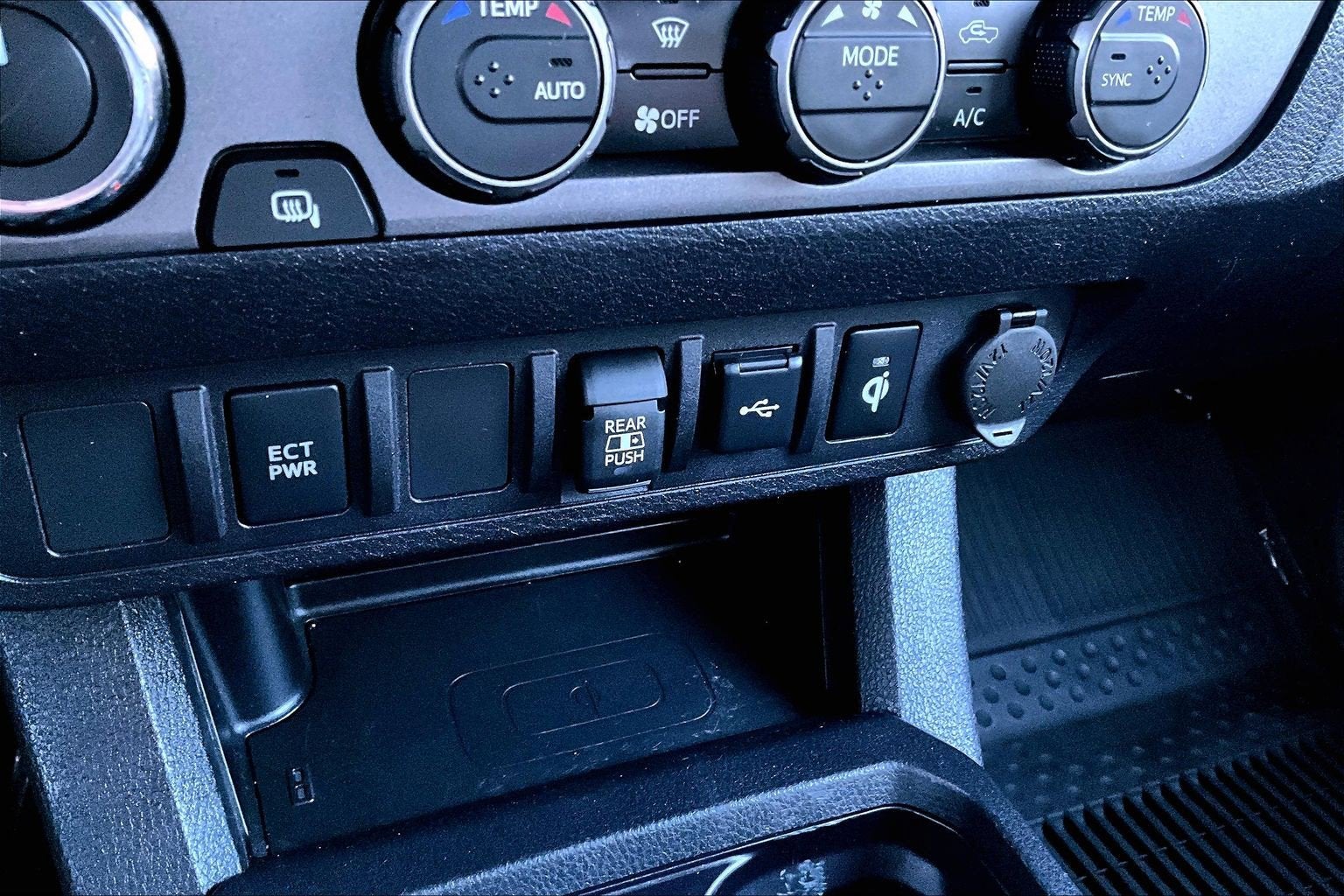 2022 Toyota Tacoma 4WD TRD Sport