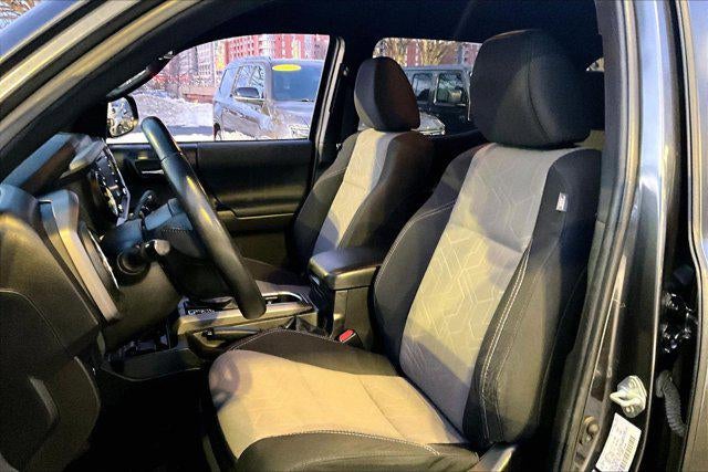 2022 Toyota Tacoma 4WD TRD Off Road