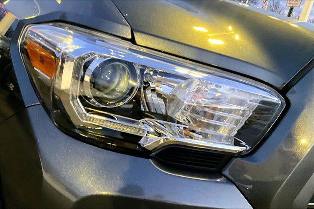 2022 Toyota Tacoma 4WD TRD Off Road