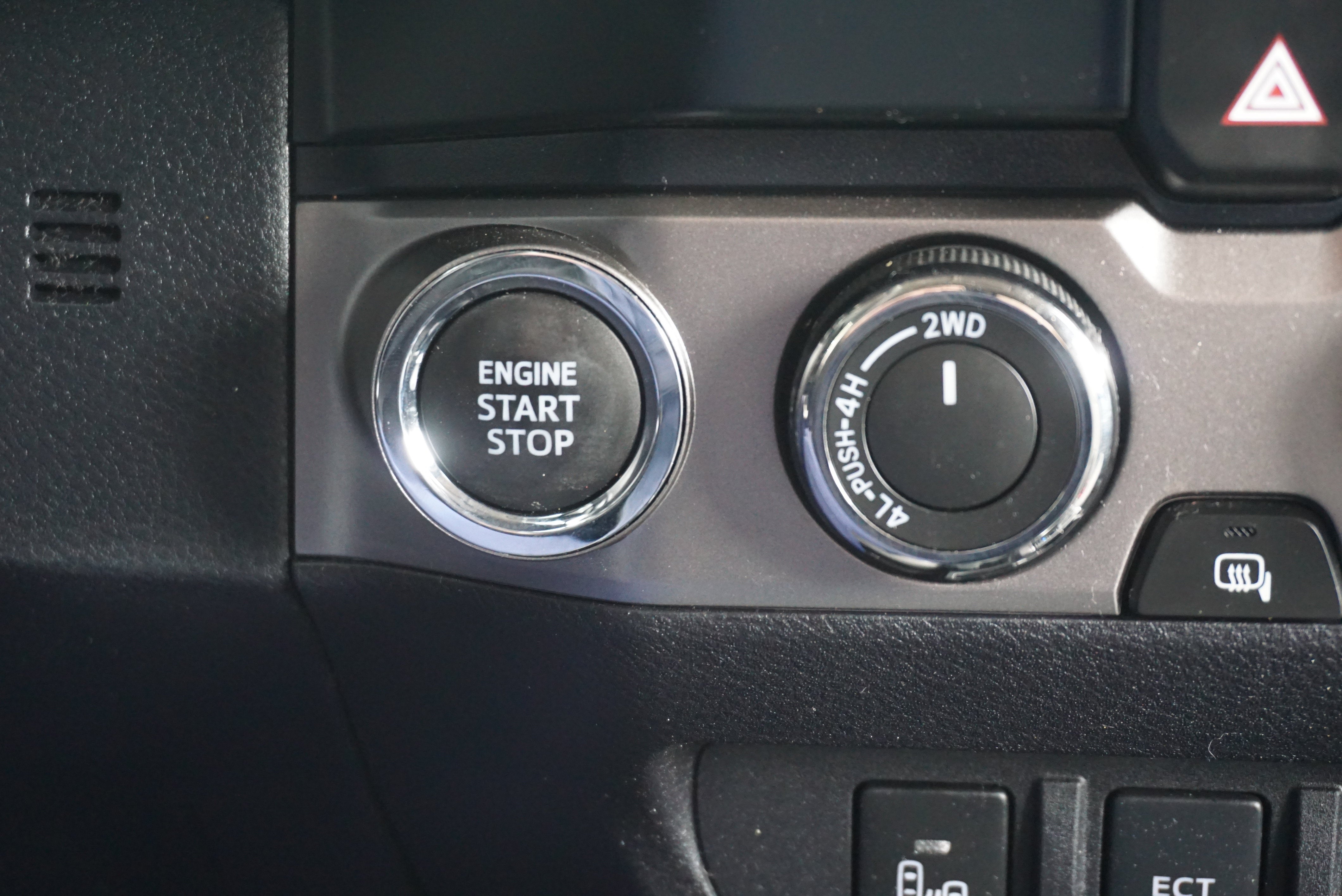 2023 Toyota Tacoma 4WD SR5