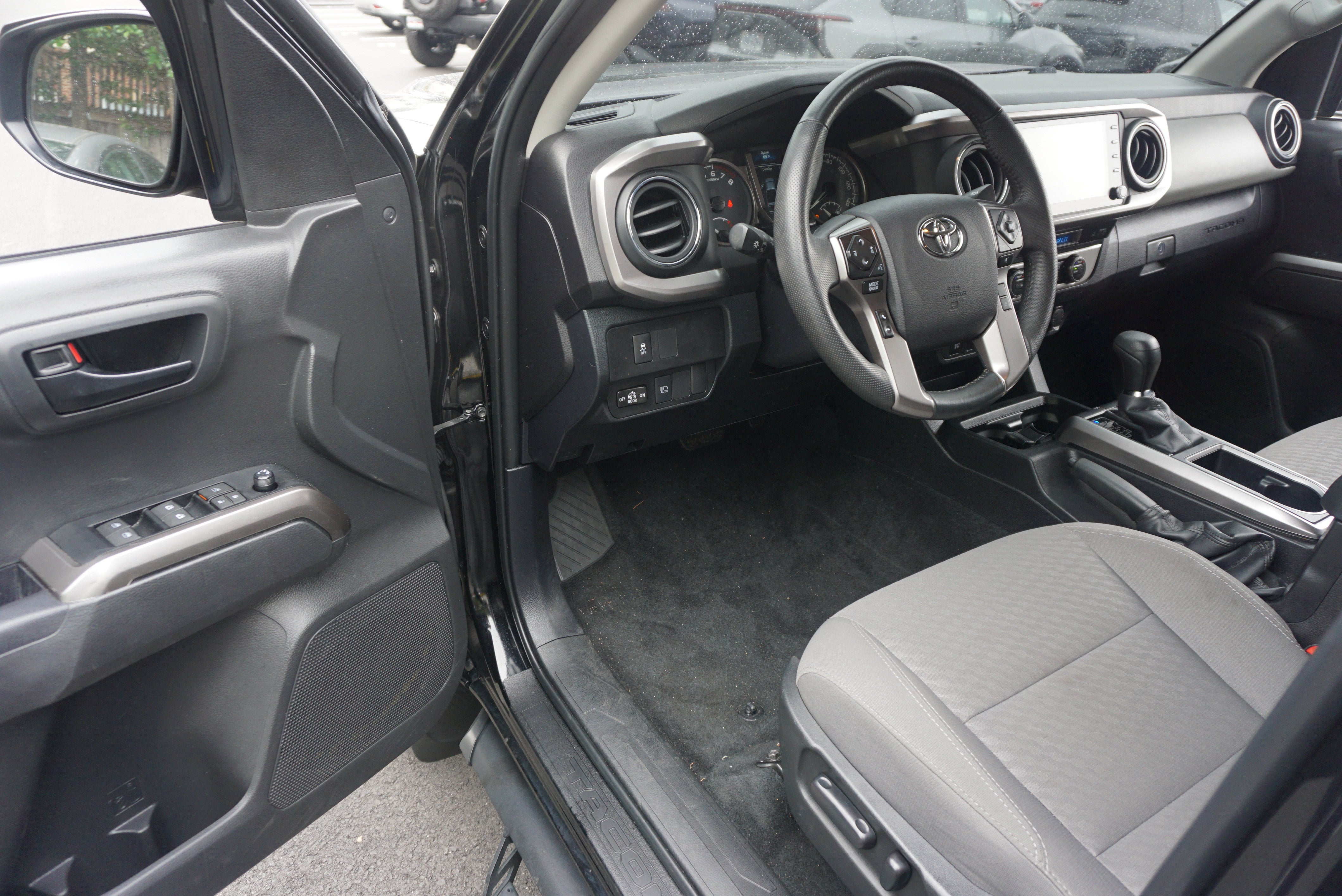 2023 Toyota Tacoma 4WD SR5