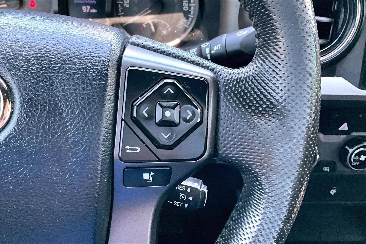 2016 Toyota Tacoma TRD Sport