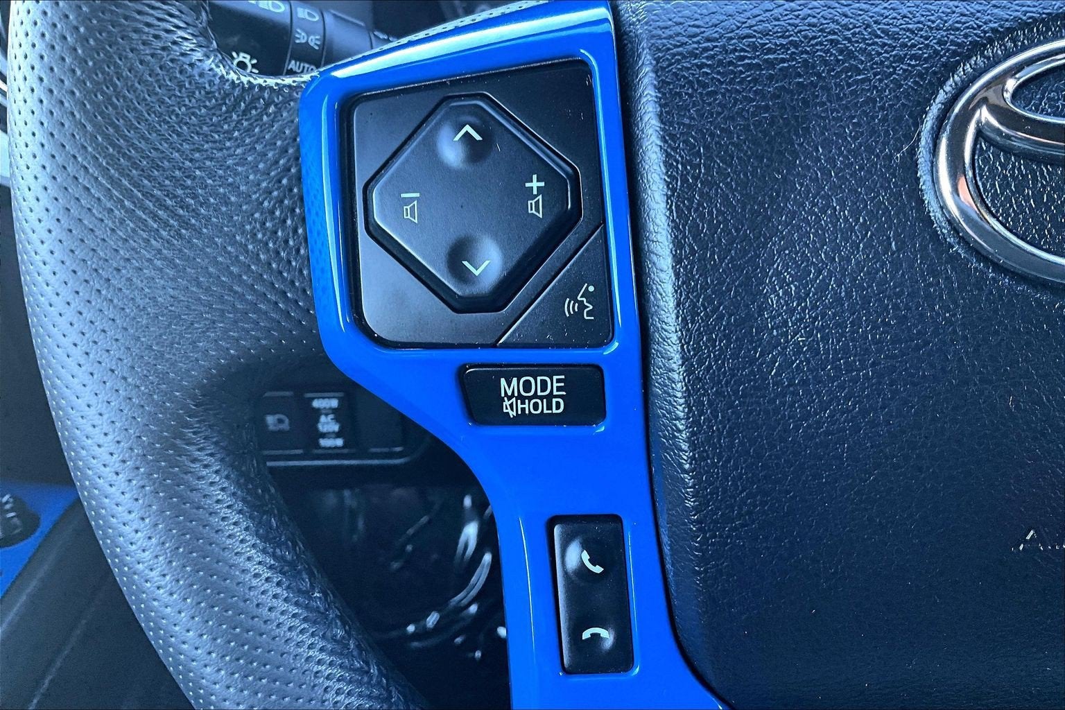 2022 Toyota Tacoma 4WD TRD Off Road