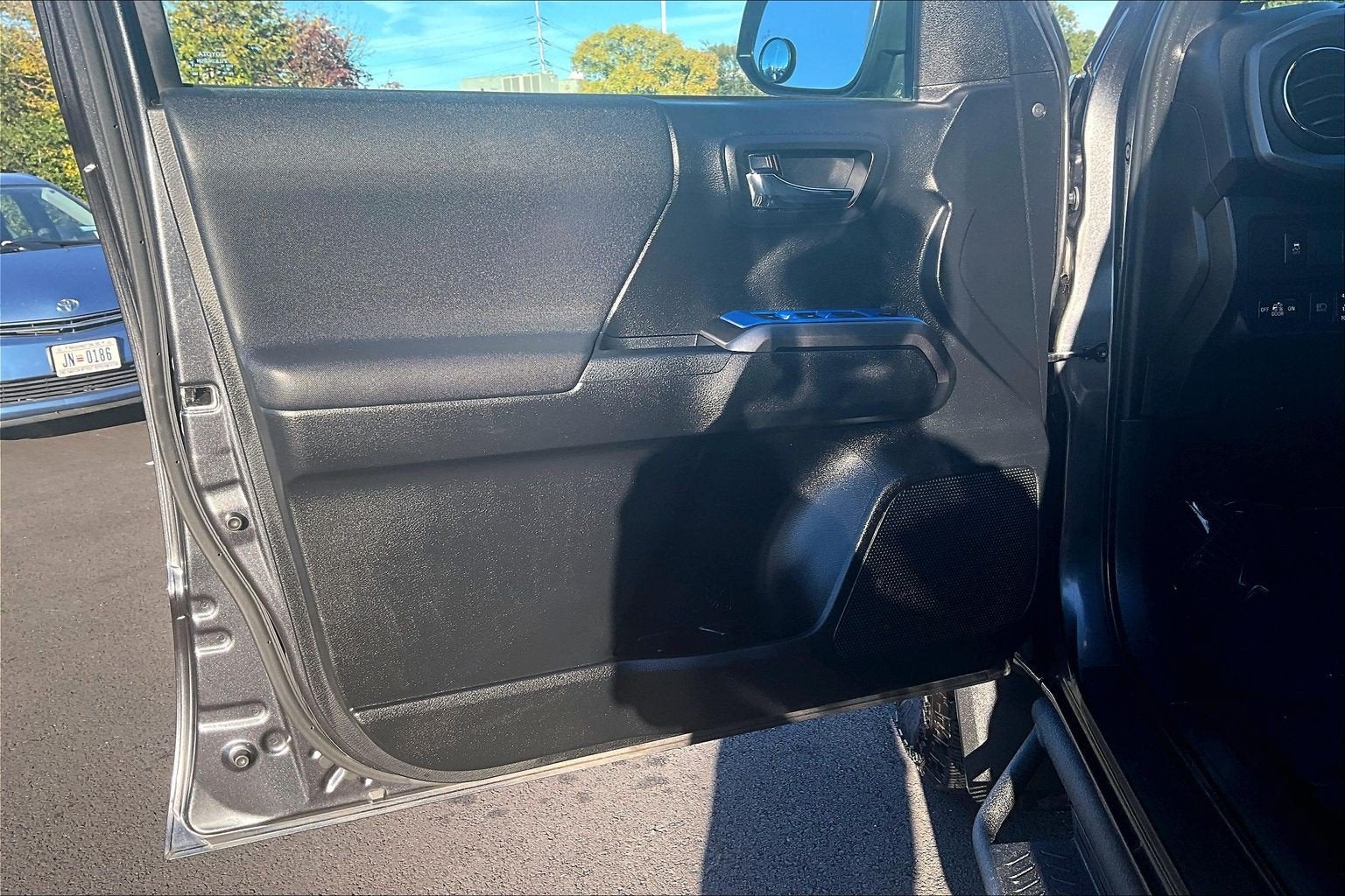 2022 Toyota Tacoma 4WD TRD Off Road