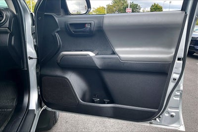 2022 Toyota Tacoma 4WD SR5