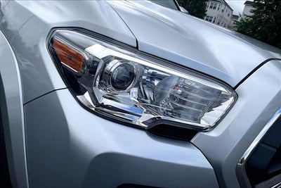 2022 Toyota Tacoma 4WD SR5