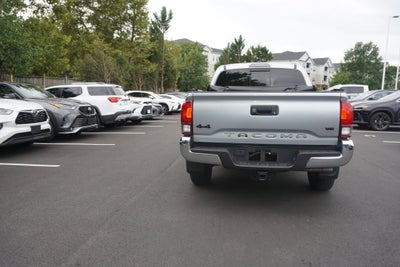 2022 Toyota Tacoma 4WD SR5