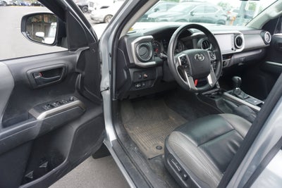 2022 Toyota Tacoma 4WD SR5