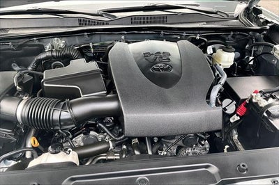 2022 Toyota Tacoma 4WD SR5