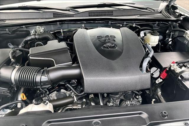 2022 Toyota Tacoma 4WD SR5