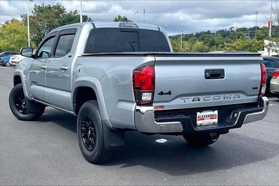 2022 Toyota Tacoma 4WD SR5