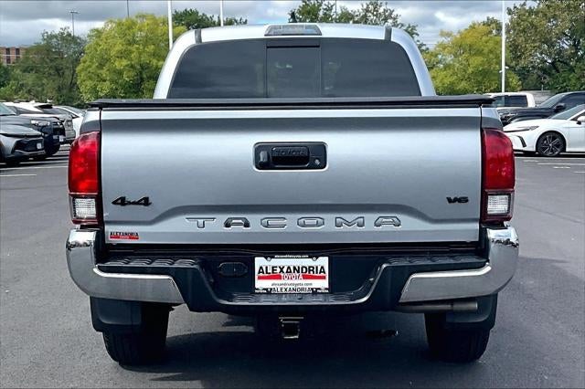 2022 Toyota Tacoma 4WD SR5