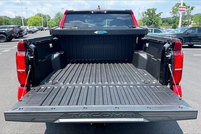 2025 Toyota Tacoma 4WD SR5