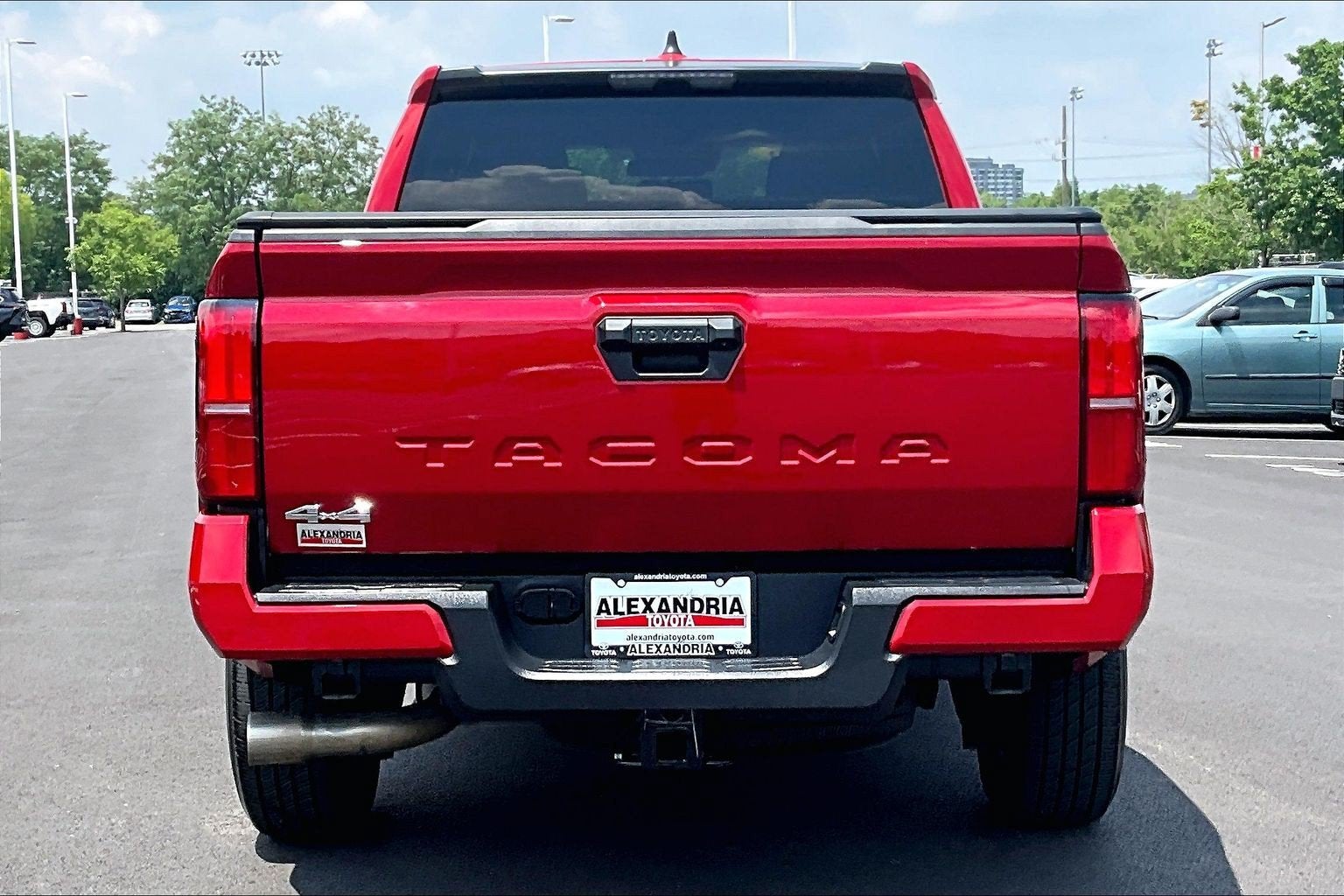 2025 Toyota Tacoma 4WD SR5