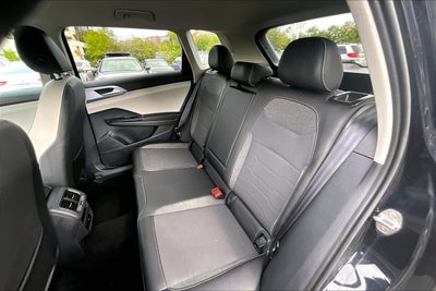 2025 Volkswagen Taos SE