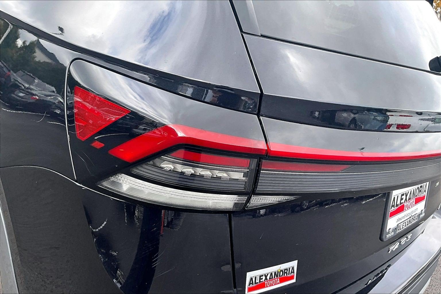 2025 Volkswagen Taos SE