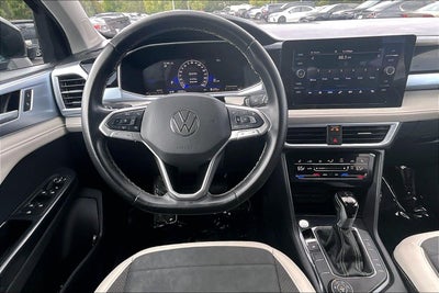 2025 Volkswagen Taos SE