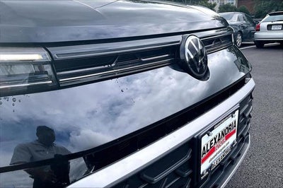 2025 Volkswagen Taos SE