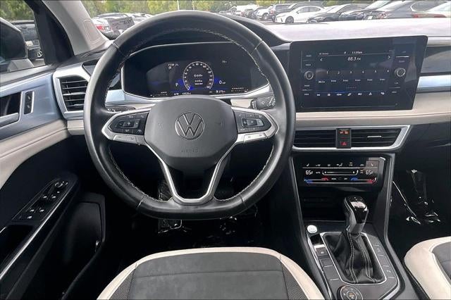 2025 Volkswagen Taos SE