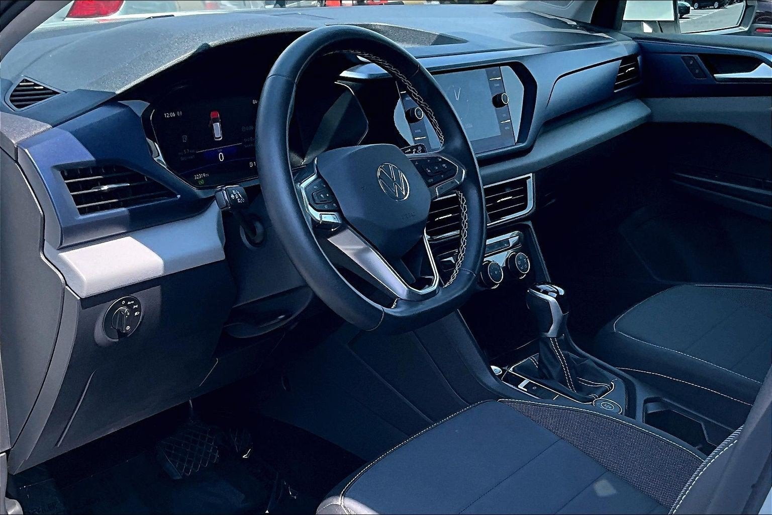 2023 Volkswagen Taos SE