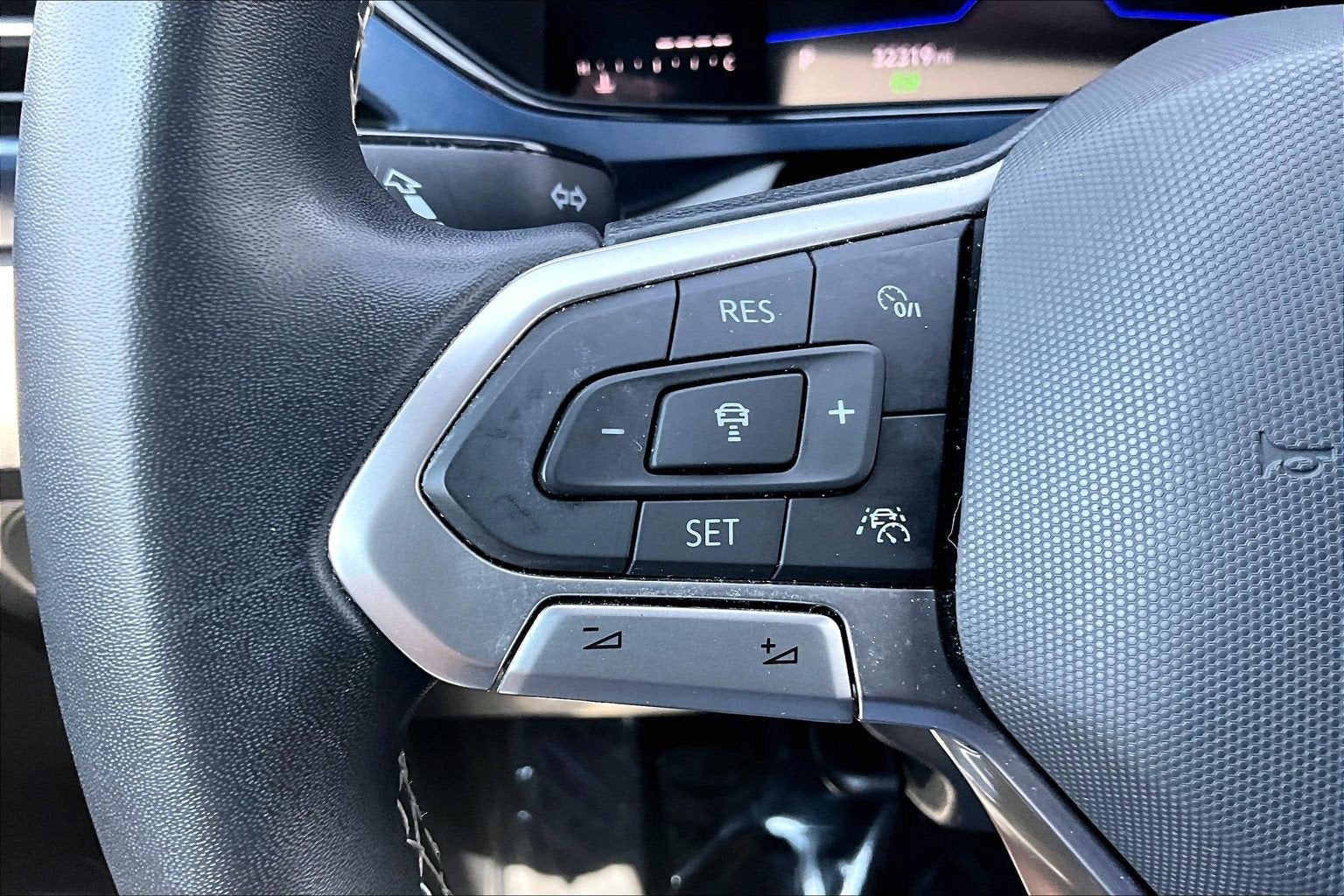 2023 Volkswagen Taos SE