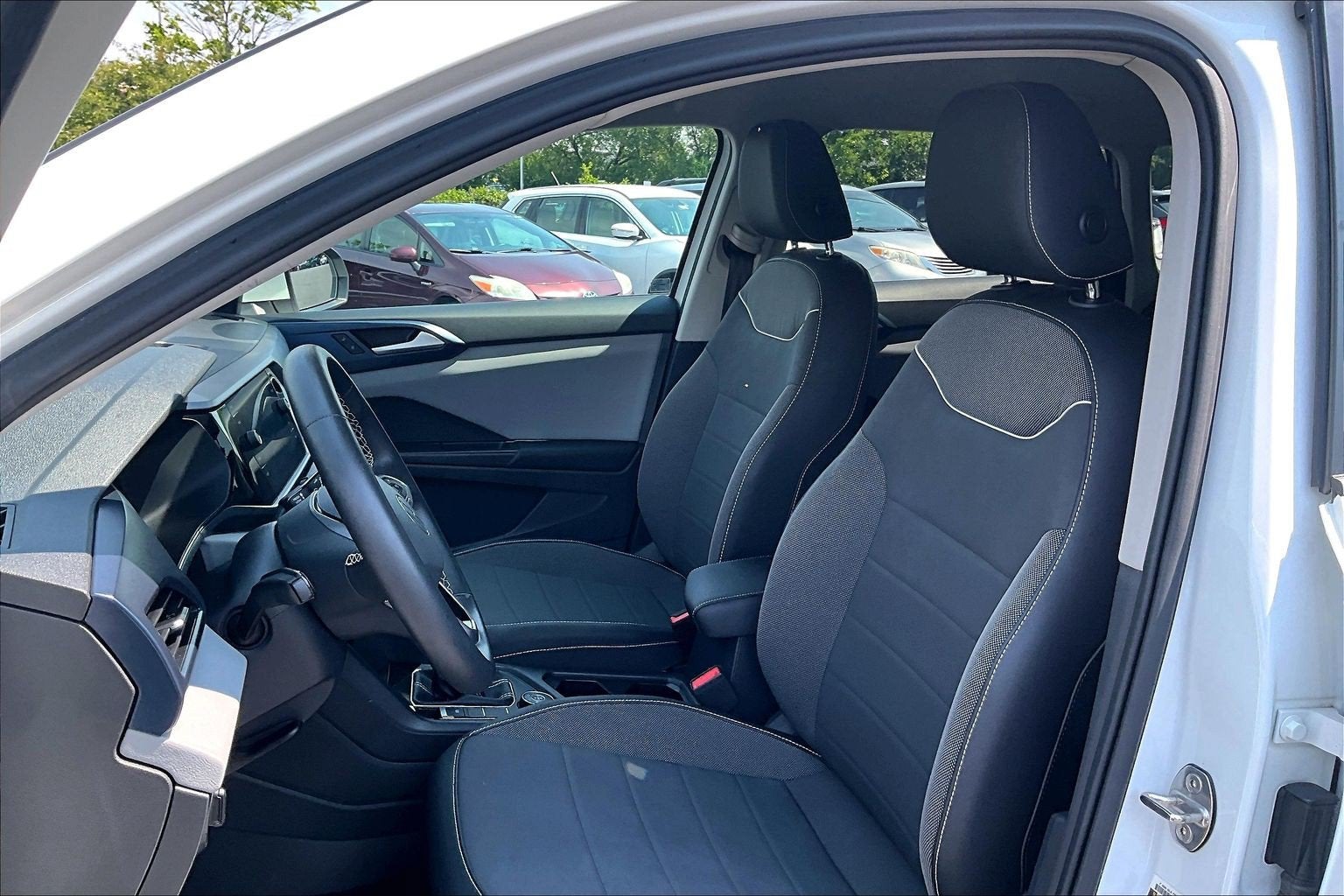 2023 Volkswagen Taos SE