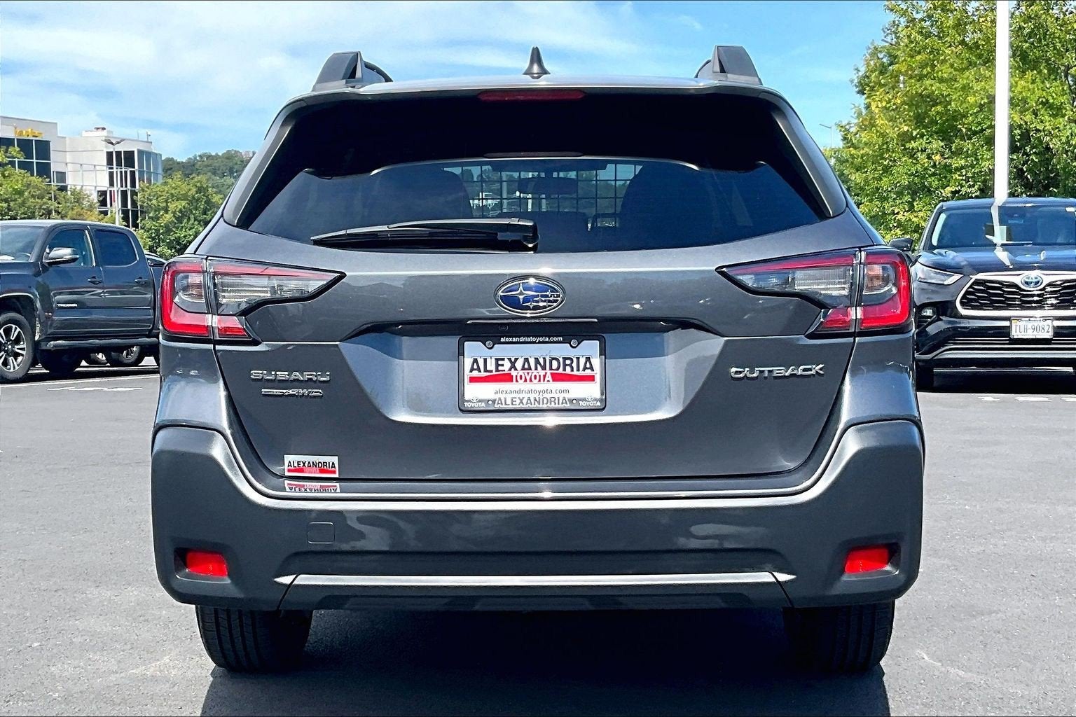 2023 Subaru Outback Premium