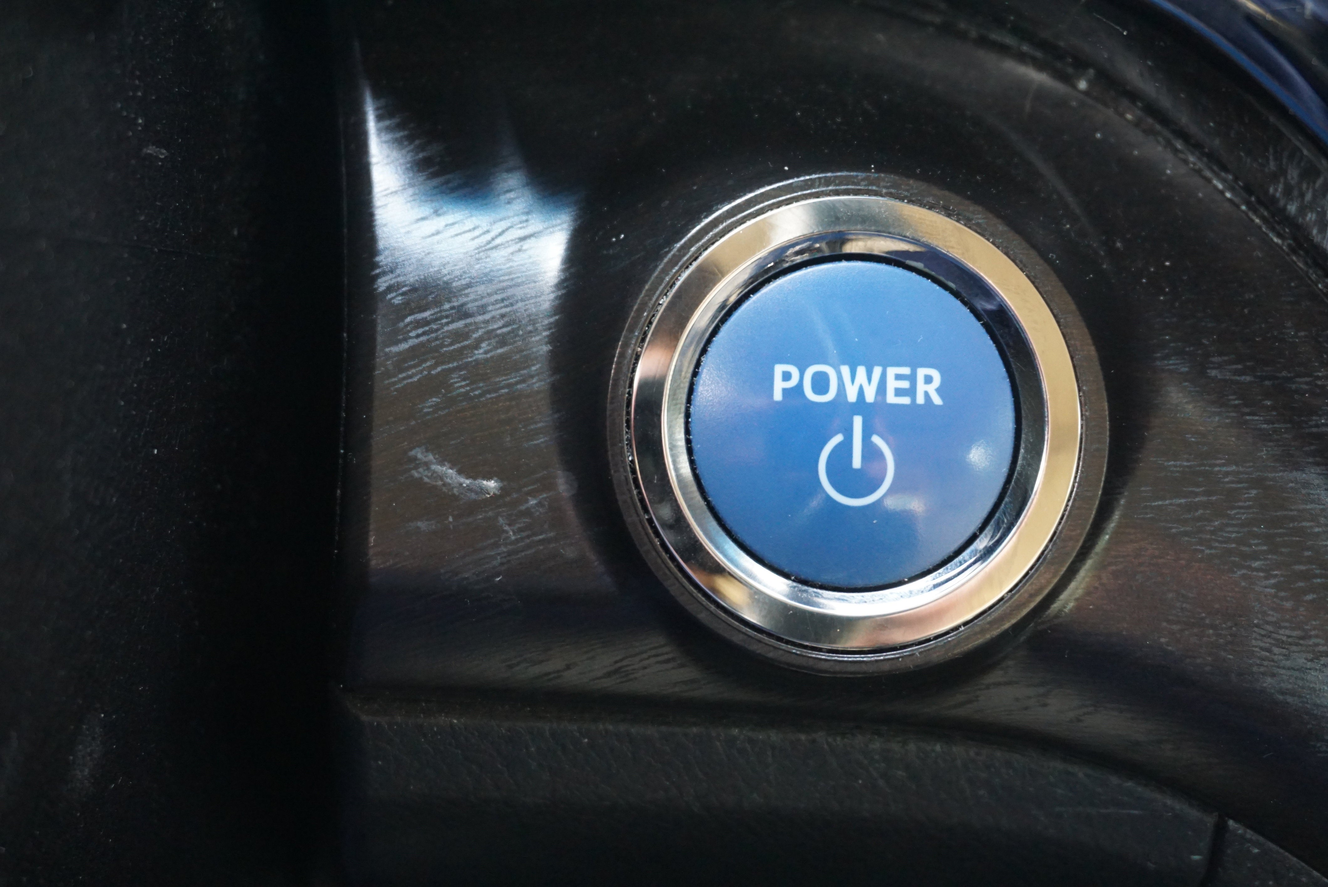 2018 Toyota Avalon Hybrid XLE Premium