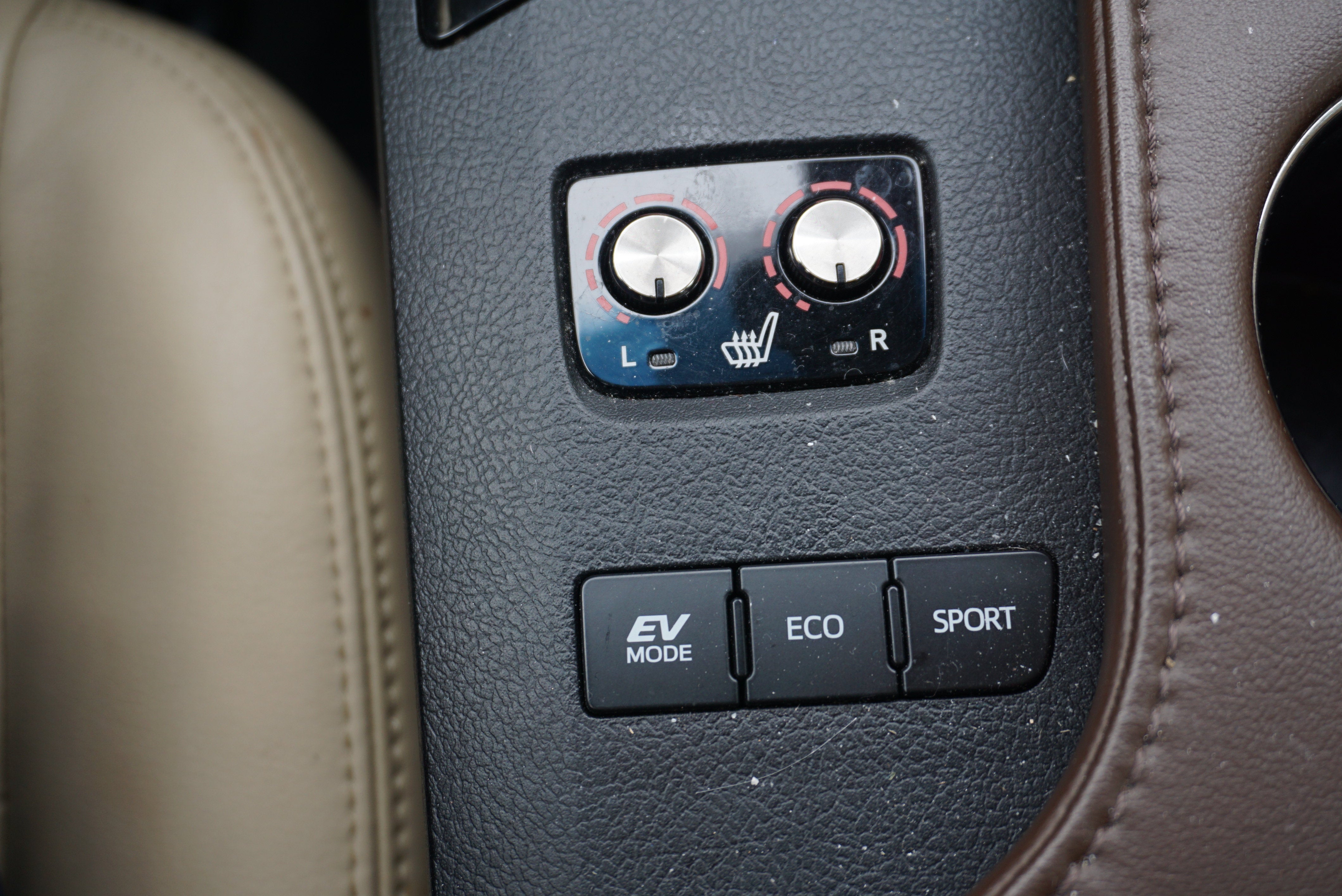 2018 Toyota Avalon Hybrid XLE Premium