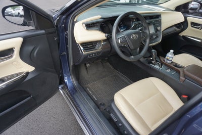 2018 Toyota Avalon Hybrid XLE Premium