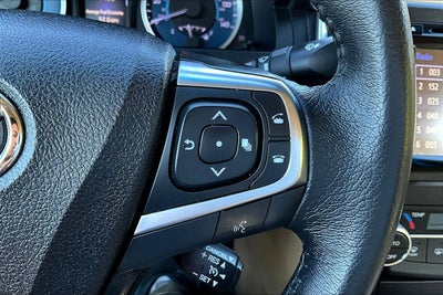 2017 Toyota Camry Hybrid XLE