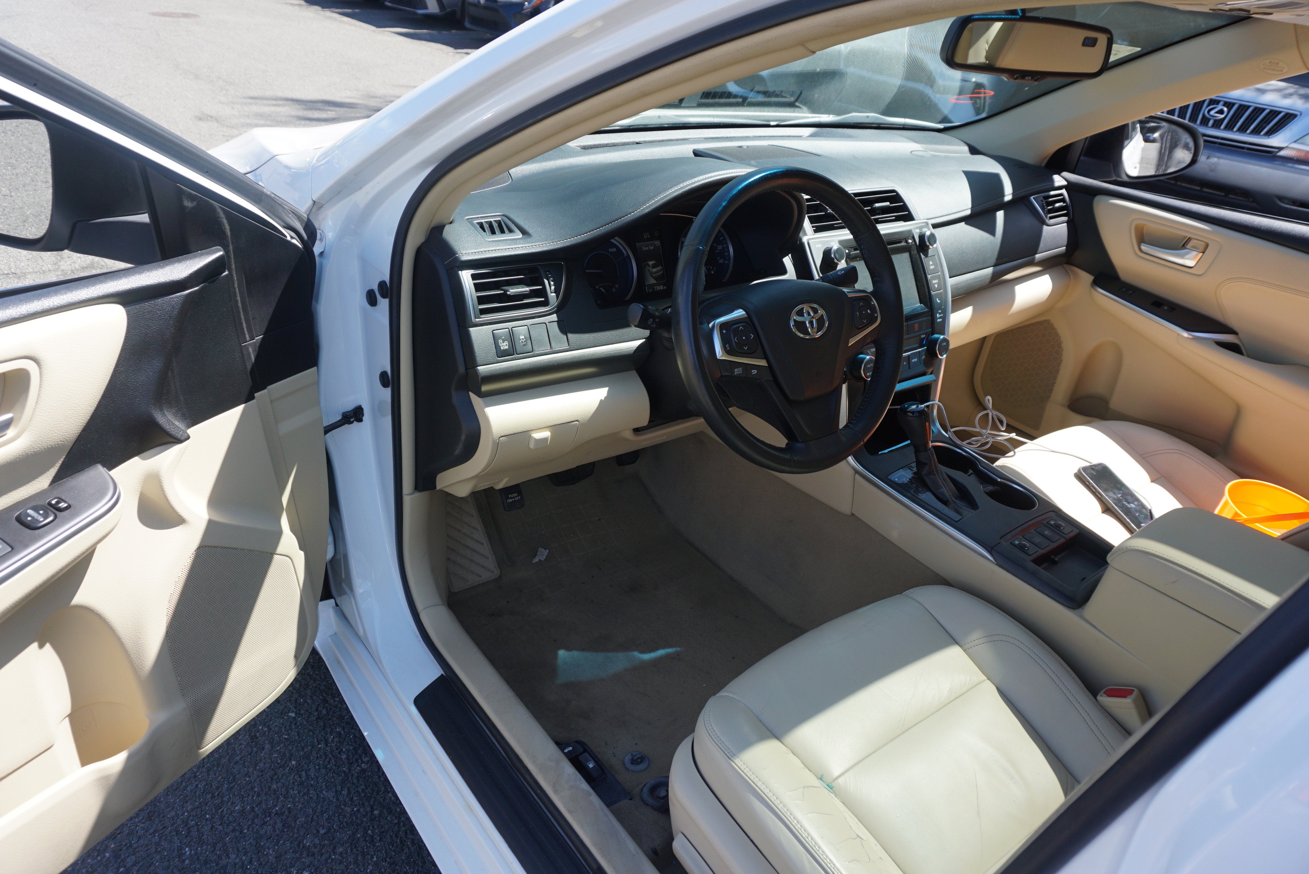 2017 Toyota Camry Hybrid XLE