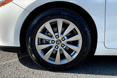 2017 Toyota Camry Hybrid XLE