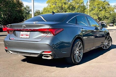 2019 Toyota Avalon XLE