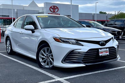 2022 Toyota Camry LE