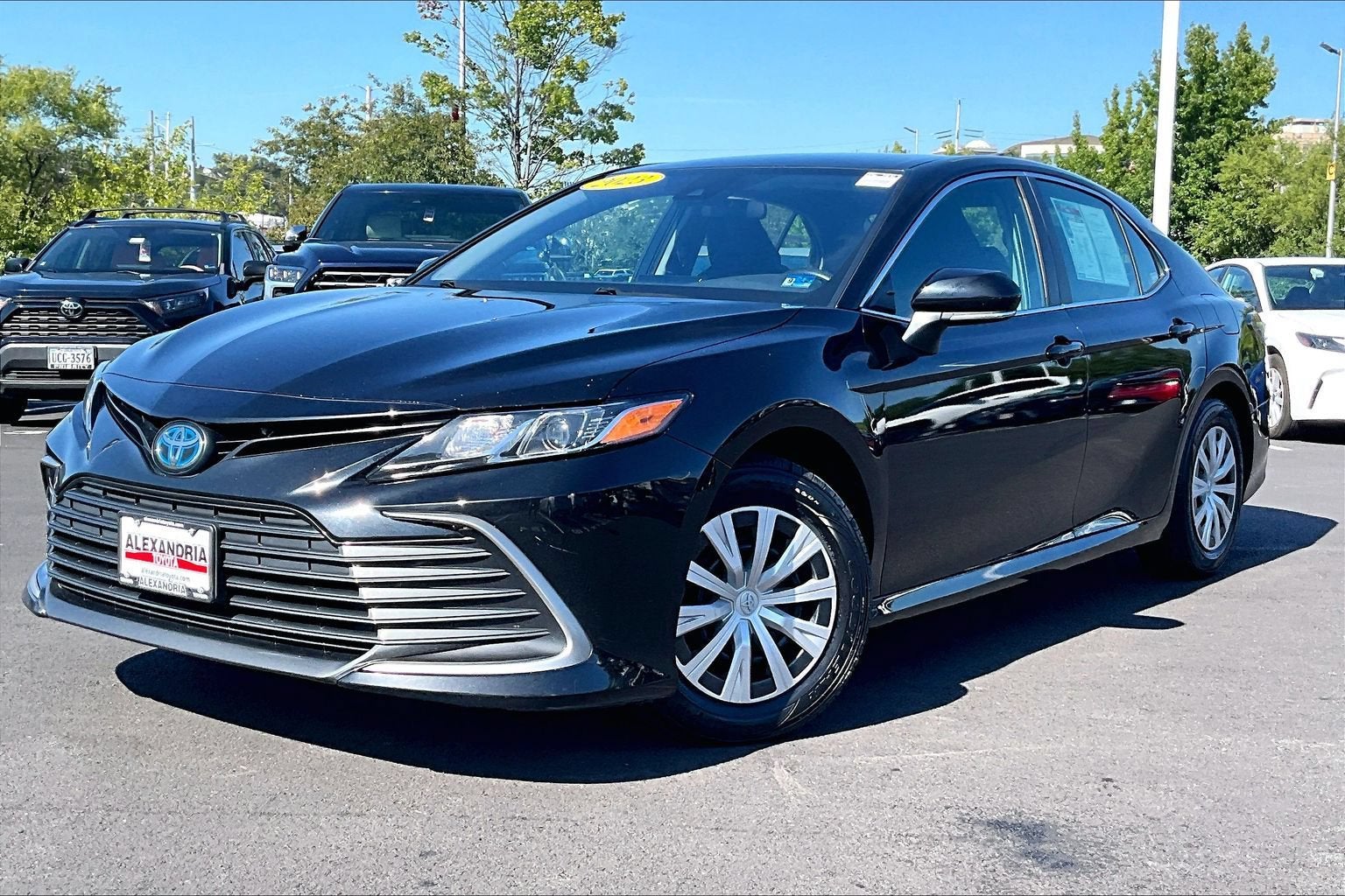 2023 Toyota Camry Hybrid LE