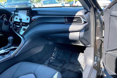 2023 Toyota Camry Hybrid LE