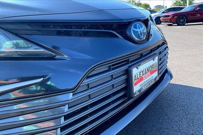 2023 Toyota Camry Hybrid LE