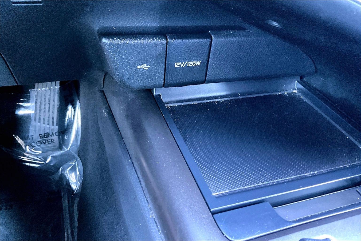 2023 Toyota Camry Hybrid LE