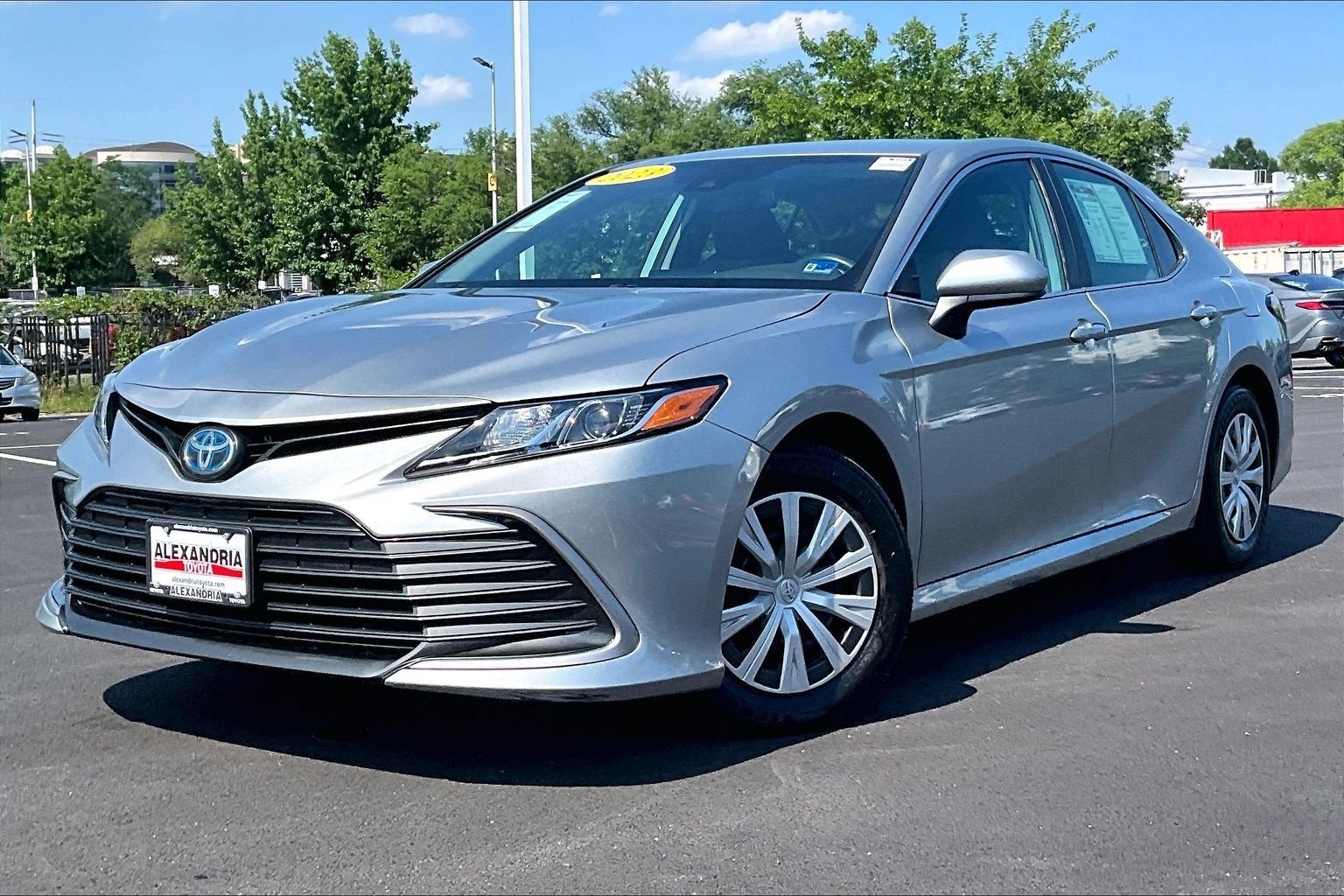 2023 Toyota Camry Hybrid LE