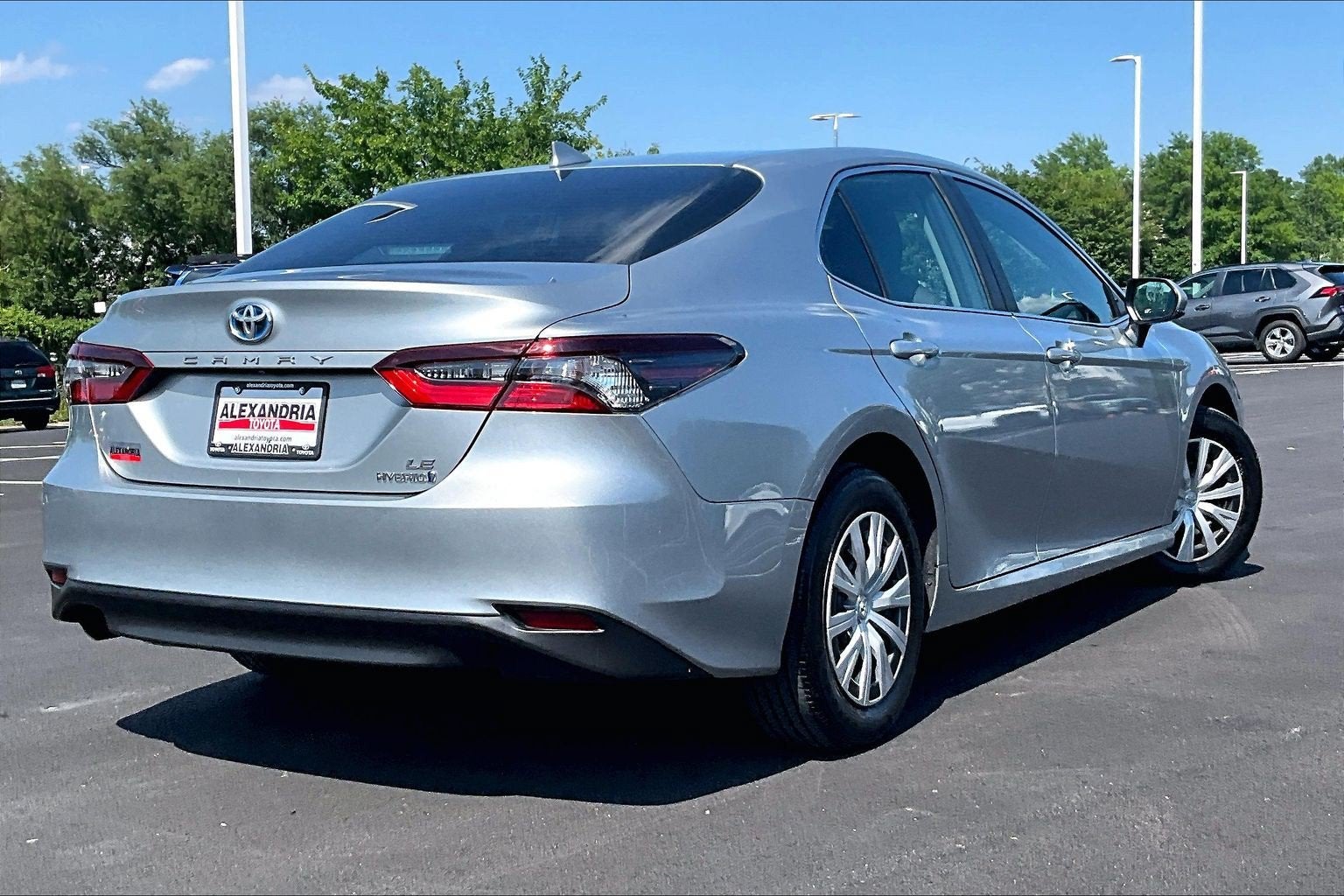 2023 Toyota Camry Hybrid LE