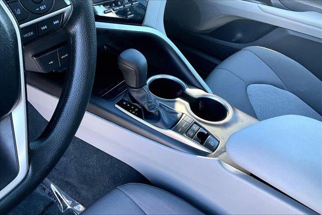 2023 Toyota Camry Hybrid LE