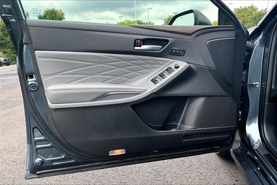2021 Toyota Avalon Hybrid Limited