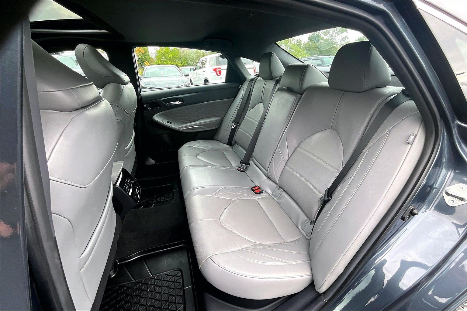 2021 Toyota Avalon Hybrid Limited